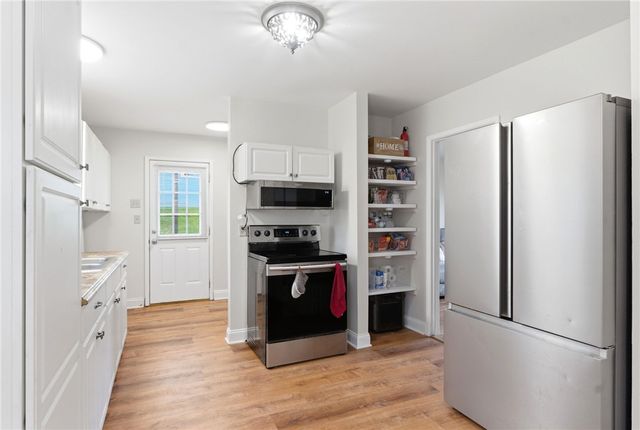 121 Ebony Lane, Fairborn, OH 45324