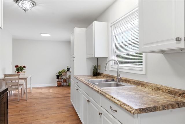 121 Ebony Lane, Fairborn, OH 45324