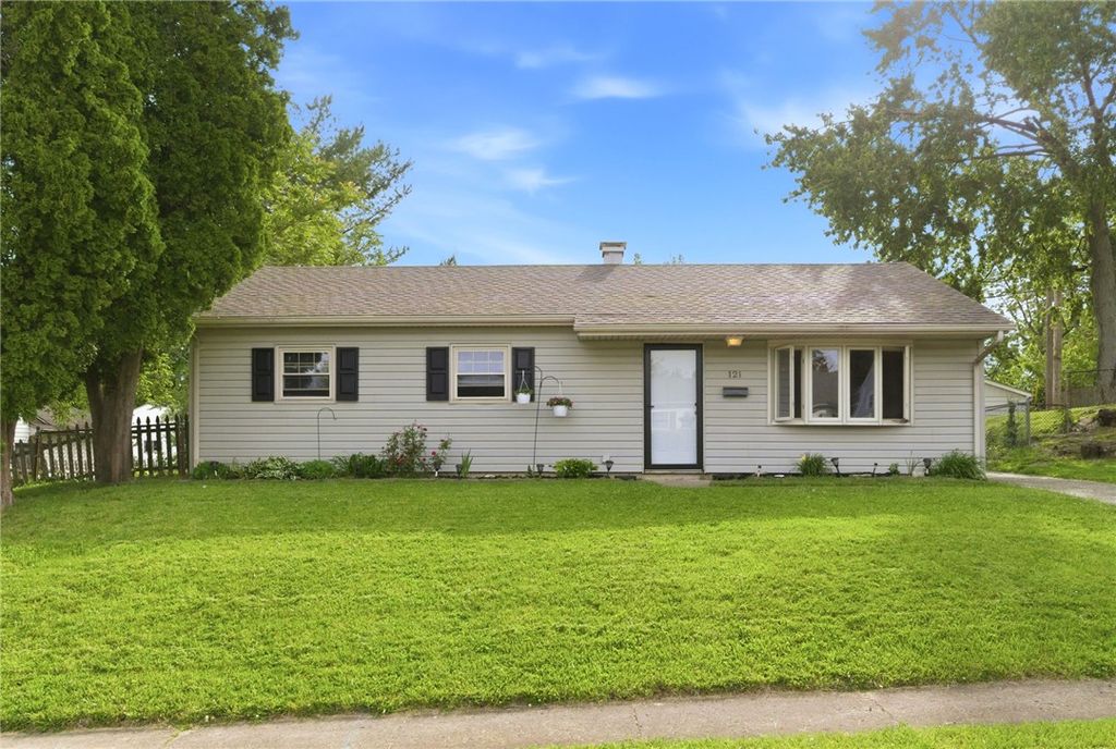 121 Ebony Lane, Fairborn, OH 45324