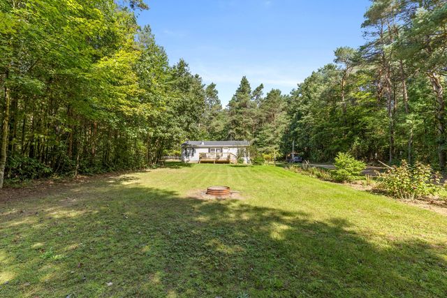 13113 Pinewood Street NE, Gowen, MI 49326