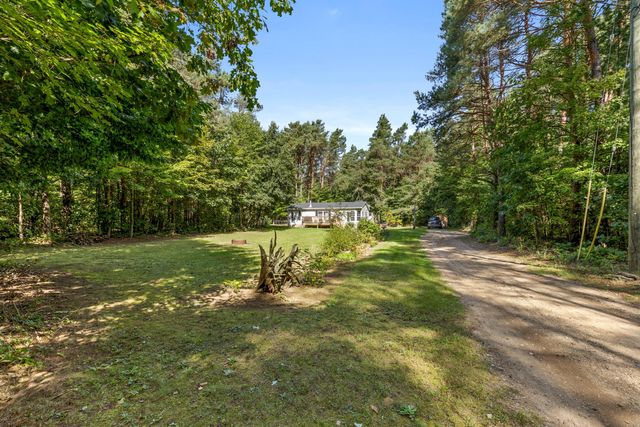 13113 Pinewood Street NE, Gowen, MI 49326