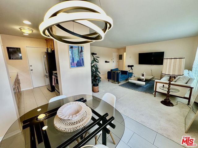 960 Larrabee Street 222, West Hollywood, CA 90069