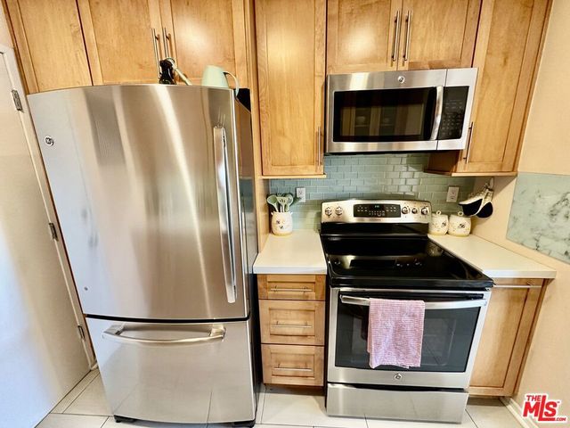 960 Larrabee Street 222, West Hollywood, CA 90069