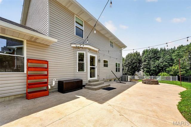 701 Loretta Drive, O'fallon, MO 63366