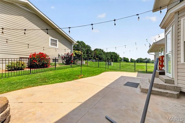 701 Loretta Drive, O'fallon, MO 63366