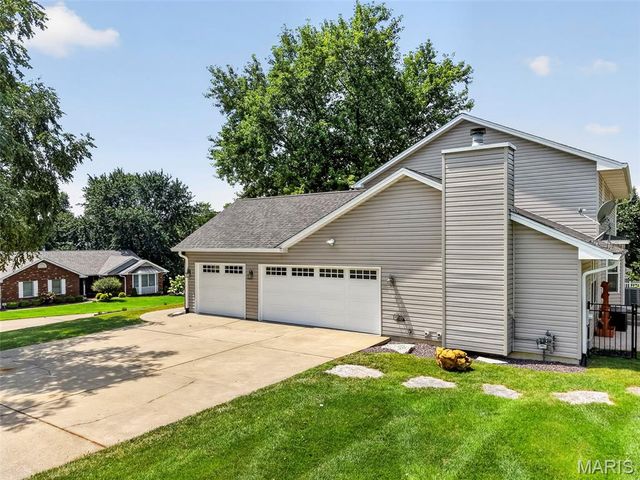 701 Loretta Drive, O'fallon, MO 63366