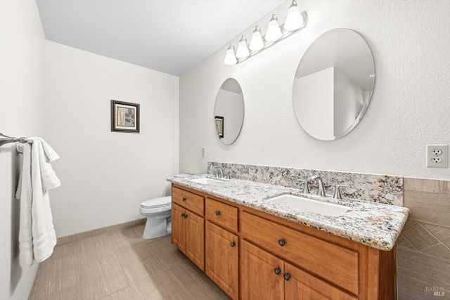 561 Shady Glen Ave, Vacaville, CA 95688