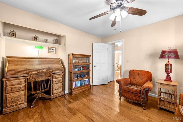 561 Shady Glen Ave, Vacaville, CA 95688