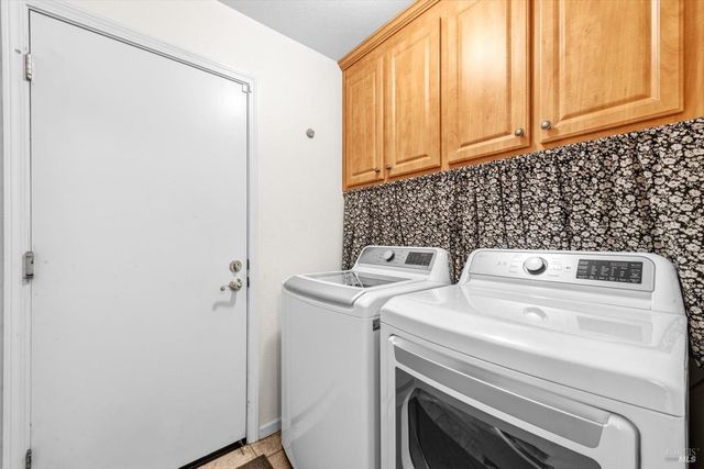 561 Shady Glen Ave, Vacaville, CA 95688