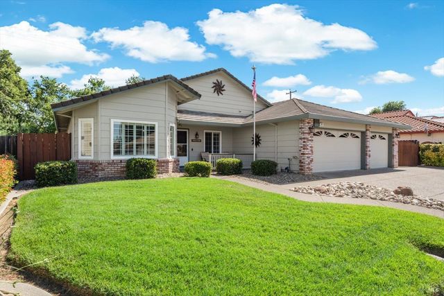 561 Shady Glen Ave, Vacaville, CA 95688