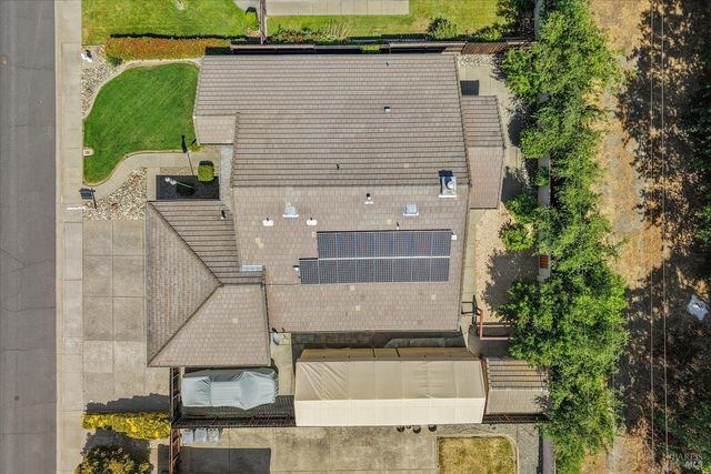 561 Shady Glen Ave, Vacaville, CA 95688