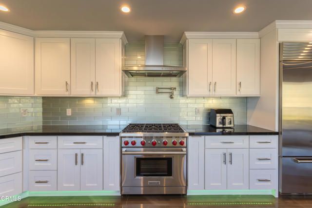 481 Starlight Crest Drive, La Canada Flintridge, CA 91011