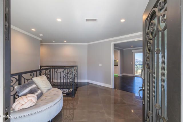 481 Starlight Crest Drive, La Canada Flintridge, CA 91011