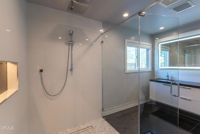 481 Starlight Crest Drive, La Canada Flintridge, CA 91011