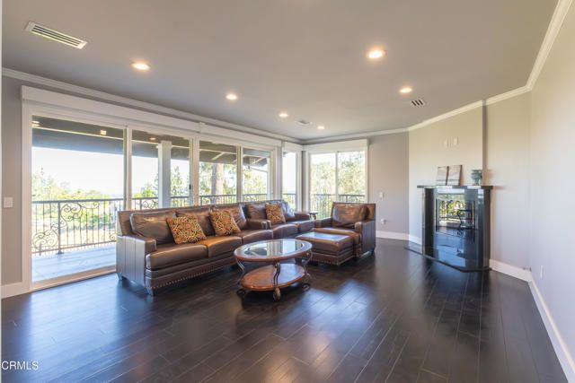 481 Starlight Crest Drive, La Canada Flintridge, CA 91011