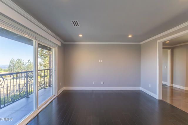 481 Starlight Crest Drive, La Canada Flintridge, CA 91011