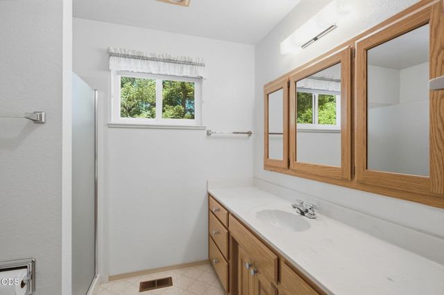 634 Minnow Lane, Wilderville, OR 97543