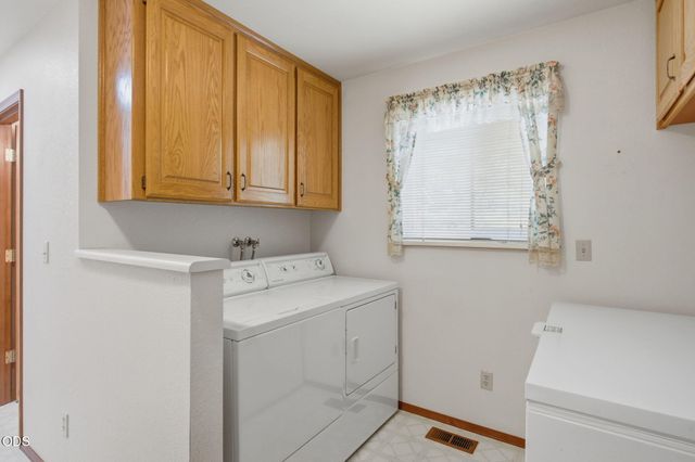634 Minnow Lane, Wilderville, OR 97543