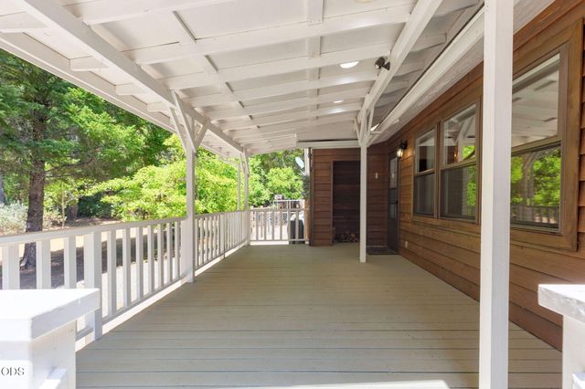 634 Minnow Lane, Wilderville, OR 97543