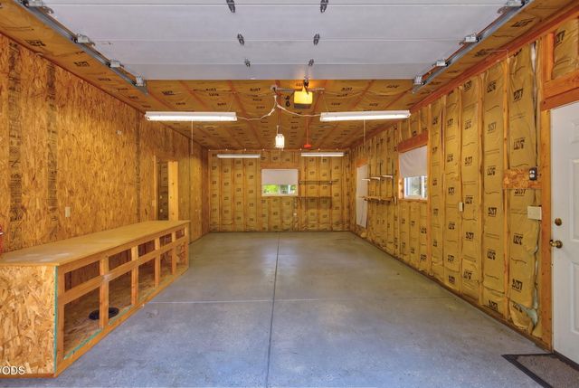 634 Minnow Lane, Wilderville, OR 97543