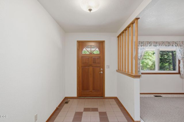 634 Minnow Lane, Wilderville, OR 97543