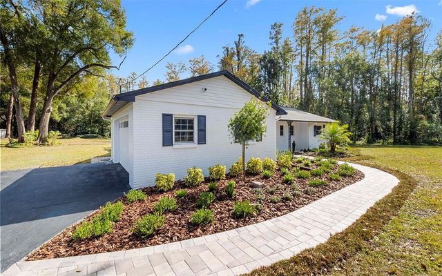 11201 HIDDEN VALLEY DRIVE, Tampa, FL 33618