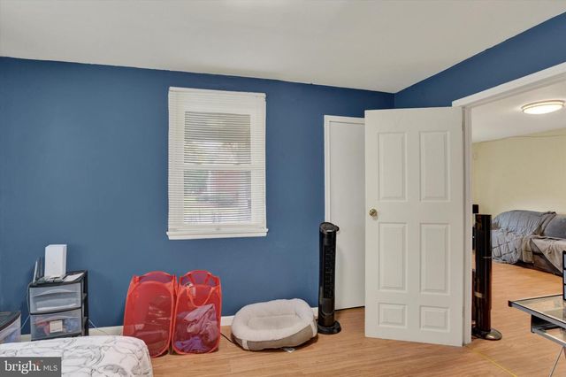 2438 GREEN ST, Harrisburg, PA 17110