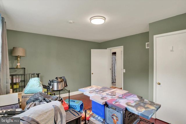 2438 GREEN ST, Harrisburg, PA 17110