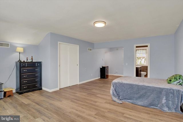 2438 GREEN ST, Harrisburg, PA 17110