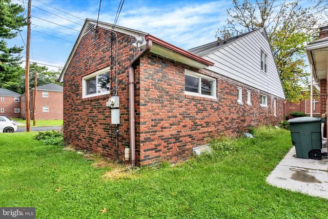 2438 GREEN ST, Harrisburg, PA 17110