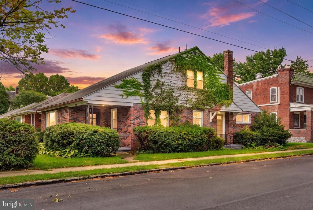 2438 GREEN ST, Harrisburg, PA 17110