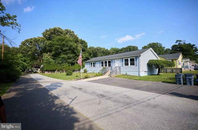 111 N HUNTERDON AVE, Mount Holly, NJ 08060