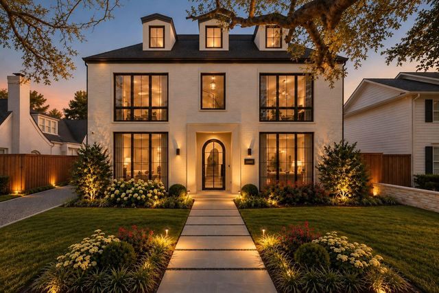 2217 Pelham Drive, Houston, TX 77019