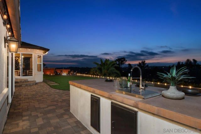 1041 Calle Mesita, Bonita, CA 91902