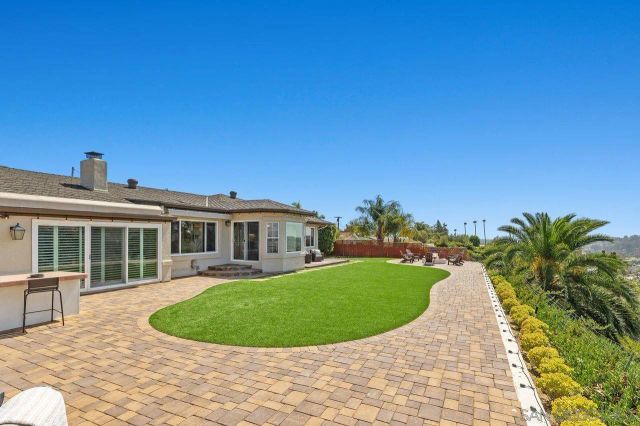 1041 Calle Mesita, Bonita, CA 91902