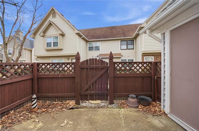 705 Rapidan River Ct Apt D, Chesapeake, VA 23320