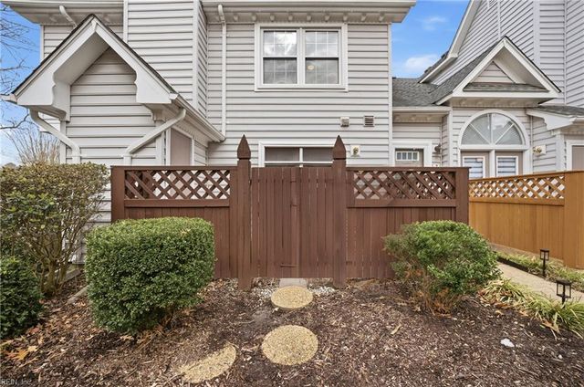 705 Rapidan River Ct Apt D, Chesapeake, VA 23320