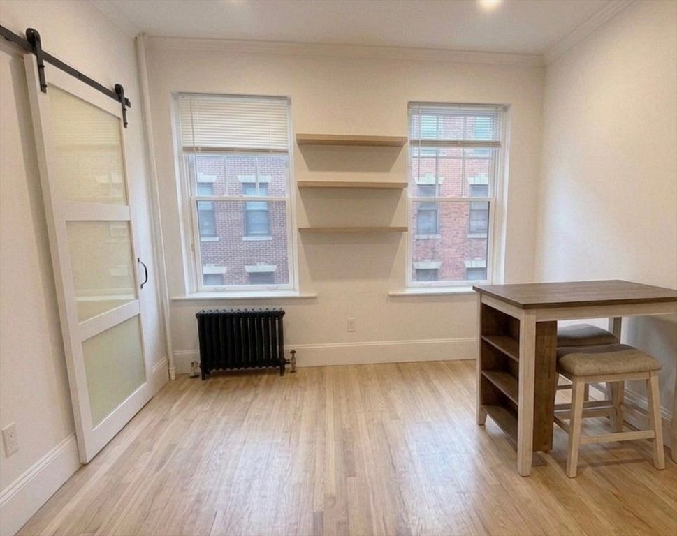 11 Irving St 6, Boston, MA 02114