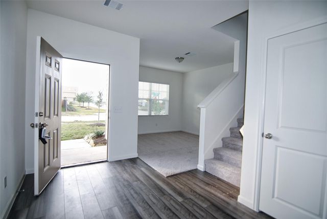 1052 Water Oak Lane, Brookshire, TX 77423