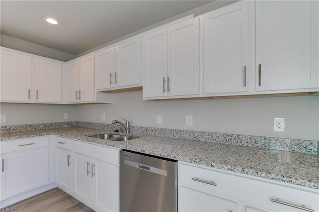 302 N Capital ST, Suffolk, VA 23434