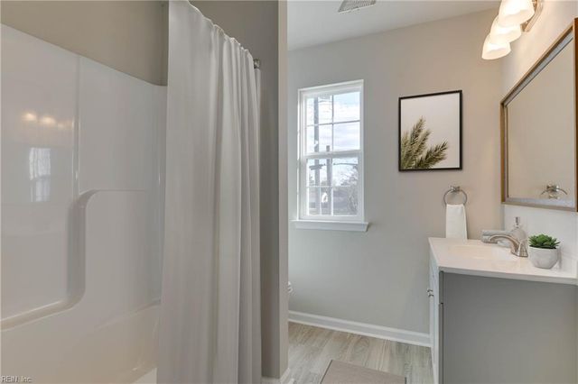 302 N Capital ST, Suffolk, VA 23434