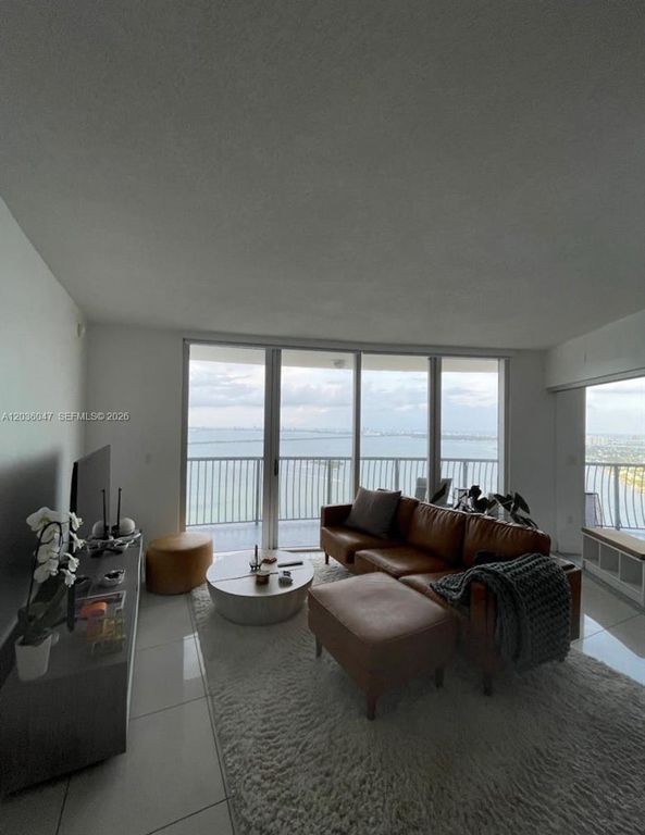 1750 N Bayshore Dr 4801, Miami, FL 33132