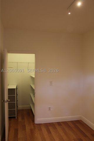 225 NW 59th St B, Miami, FL 33127