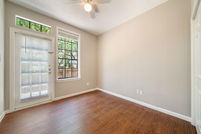 2300 Leon ST 101, Austin, TX 78705