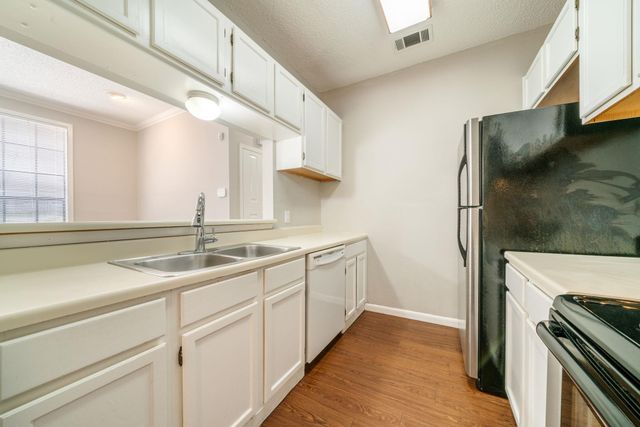 2300 Leon ST 101, Austin, TX 78705
