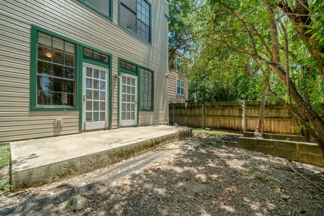 2300 Leon ST 101, Austin, TX 78705