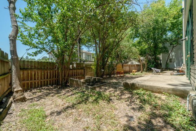 2300 Leon ST 101, Austin, TX 78705