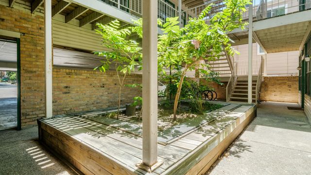 2300 Leon ST 101, Austin, TX 78705