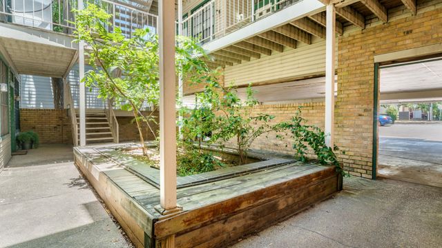 2300 Leon ST 101, Austin, TX 78705