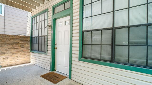 2300 Leon ST 101, Austin, TX 78705